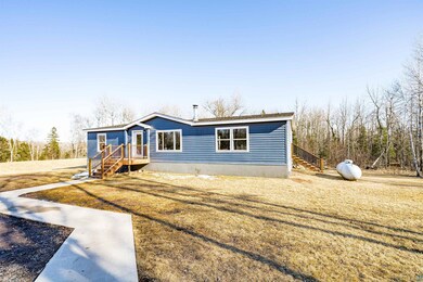 3 Bedroom, 2 Bath Home featuring a sprawling yard.
