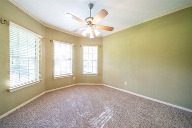 1307 Greenbriar Ave, Friendswood, TX 77546 - photo 4