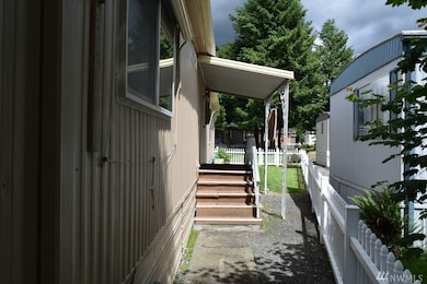 939 Noble Place, Enumclaw, WA 98022 - photo 4