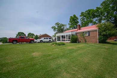 206 Broce Dr, Blacksburg, VA 24060 - photo 2