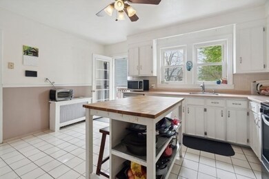 11 Tolman St unit 11, Waltham, MA 02453 - photo 6