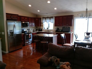 8 Olivia Dr, Cranston, RI 02921 - photo 7