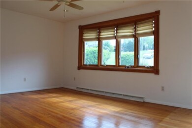 8 Algonquin Dr, Middletown, RI 02842 - photo 6