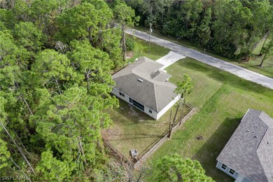 2105 Roosevelt Ave, Alva, FL 33920 - photo 6