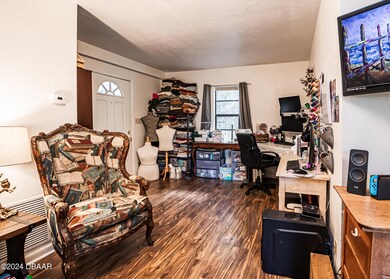 10123rdSt-13