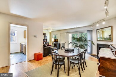 10436 Parthenon Ct, Bethesda, MD 20817 - photo 7