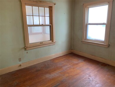 255 18th St NW, Cedar Rapids, IA 52405 - photo 6