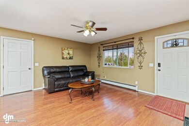 20-Living Room 20200813-DW-7508