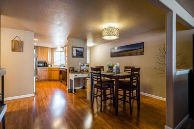 419 Montclair-8