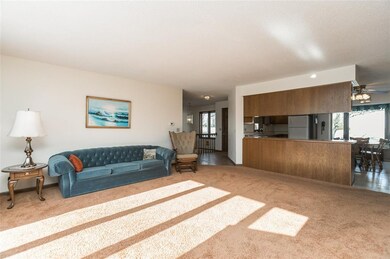 2803 Camelot Ave NW, Cedar Rapids, IA 52405 - photo 5