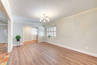 12514 Woodthorpe Ln, Houston, TX 77024 - photo 5