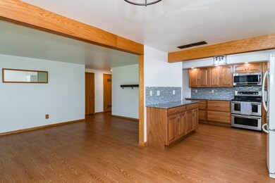 1388 Maplegrove Dr, Fairborn, OH 45324 - photo 6