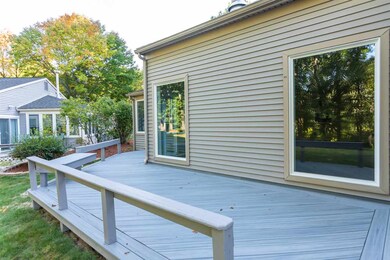 93 Walden Pond Dr, Nashua, NH 03064 - photo 7