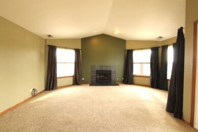 1643 Glengarry Ct, Algonquin, IL 60102 - photo 7