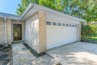 13715 Fieldstone Dr, Houston, TX 77041 - photo 5