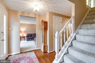 7662 Fallswood Way, Lorton, VA 22079 - photo 6