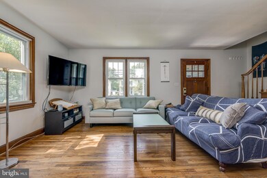 323 Laurel Ave, Laurel, MD 20707 - photo 2