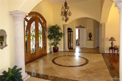 2205 Fuente de Gozo, Edinburg, TX 78539 - photo 4