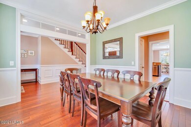 Formal Dining