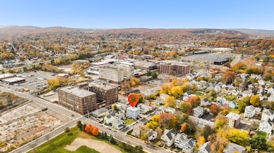 14 Crown St unit 3E, New Britain, CT 06053 - photo 3