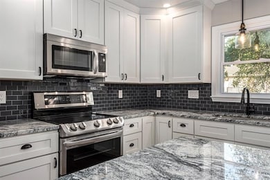 213 Highland Rd, Lansing, KS 66043 - photo 5