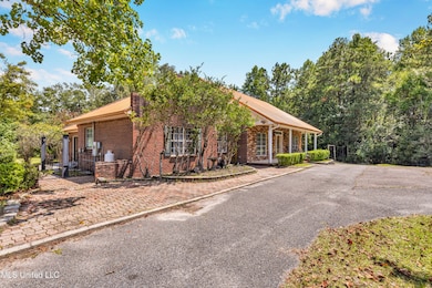 5701 Juniper Dr, Vancleave, MS 39565 - photo 3