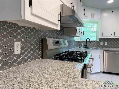 3009 Boettcher Dr, Kilgore, TX 75662 - photo 6