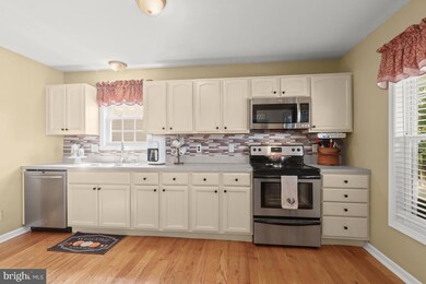 613 E E St, Brunswick, MD 21716 - photo 5