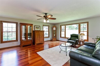 6814 Crow Wing Dr NE, Cedar Rapids, IA 52411 - photo 7