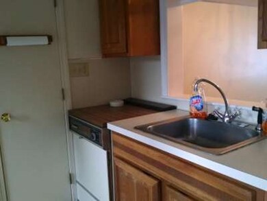 403 Windsor Dr unit 403, Framingham, MA 01701 - photo 5