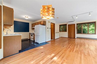 127 Whippoorwill Dr, Wakefield, RI 02879 - photo 6