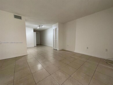 9375 Fontainebleau Blvd unit L119, Miami, FL 33172 - photo 5