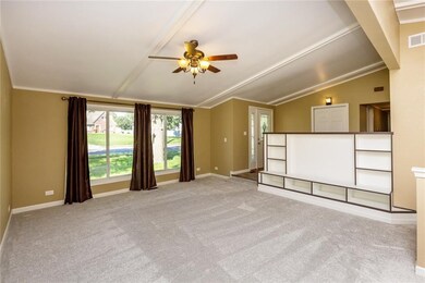 4203 Lower Beaver Rd, Des Moines, IA 50310 - photo 3