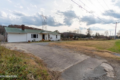 1055 Hines Valley Rd, Lenoir City, TN 37771 - photo 2