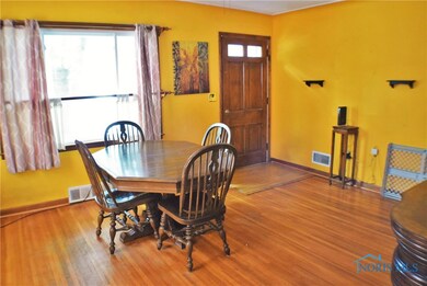 918 W College Ave, Woodville, OH 43469 - photo 6