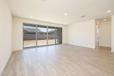 5-web-or-mls-9659 E Rainbow Ave, Mesa-5