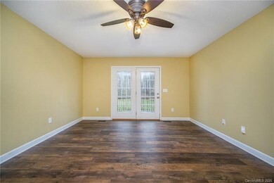 117 Bramblewood Dr, Statesville, NC 28625 - photo 5