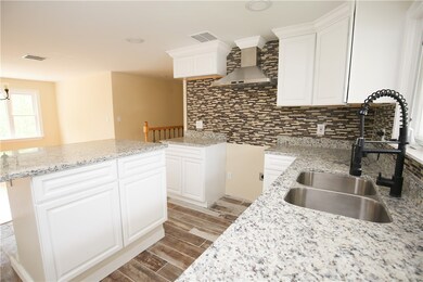 New EIK w/ New Granite Counters