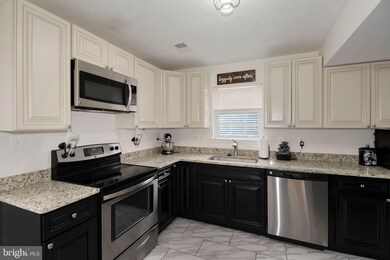 6832 Littlewood Ct, Sykesville, MD 21784 - photo 5