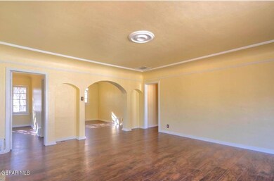 2901 Gold Ave, El Paso, TX 79930 - photo 7