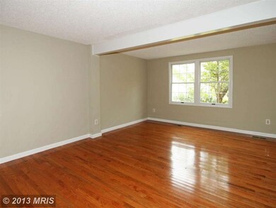 8681 Bent Arrow Ct, Springfield, VA 22153 - photo 5