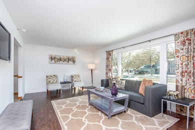 317 Forest Ave unit 3, Oswego, IL 60543 - photo 4