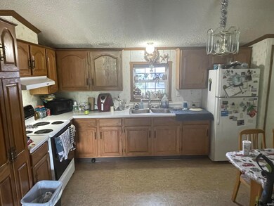 6885 E State Road 54, Bloomfield, IN 47424 - photo 5