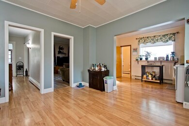 20 Springdale Ave, Holyoke, MA 01040 - photo 2