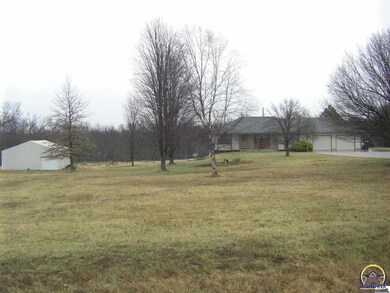 14190 123rd Ln, Hoyt, KS 66440 - photo 2