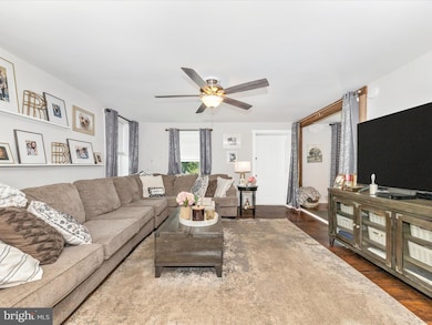 7922 Sharpsburg Pike, Boonsboro, MD 21713 - photo 4