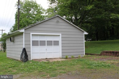 7385 Rogues Rd, Nokesville, VA 20181 - photo 2