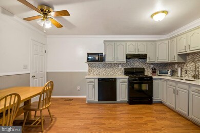 252 Heartwood Ct, Glen Burnie, MD 21061 - photo 6