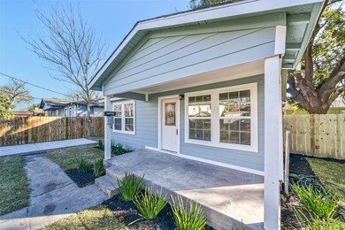 3204 Caplin St, Houston, TX 77026 - photo 4