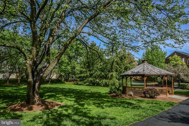 2229 Journet Dr, Dunn Loring, VA 22027 - photo 3